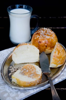 ev yapımı çörekler ve ekmek