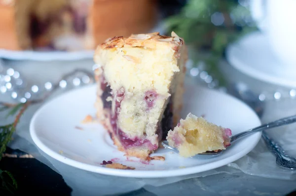 Viennese cake with blueberries — Stock Photo, Image