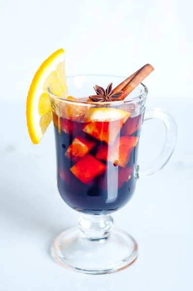 Hot red mulled wine isolated on white background — Stock Photo, Image