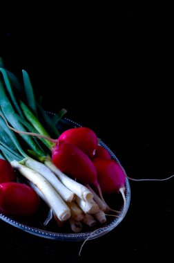 bir paket kırmızı turp