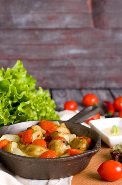 Baked potatoes, tomatoes, — Stock Photo, Image