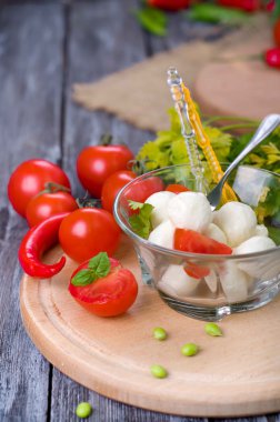 Lezzetli meze caprese