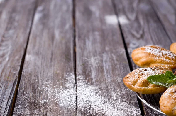 Madeleine cookies with cinnamon — Stock Photo, Image