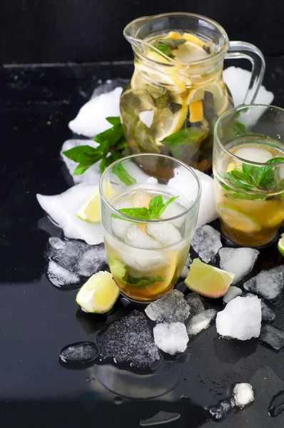 Mojito cocktail — Stock Photo, Image