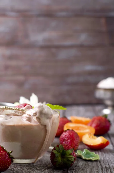 Coffee ice cream in a glass — Stock Photo, Image