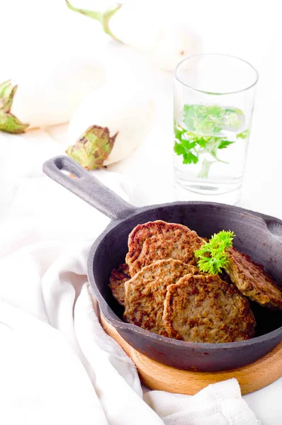 Karaciğeri dan Beşamel sos. Hepatik börek.