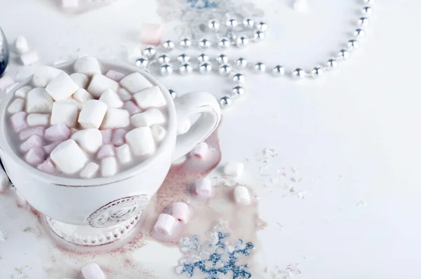 Witte kop warme chocolademelk — Stockfoto