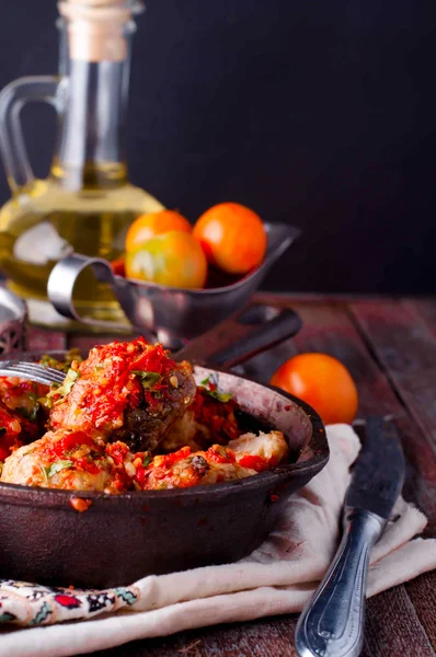 Delicious meatballs made from ground beef in a spicy tomato — Stock Photo, Image