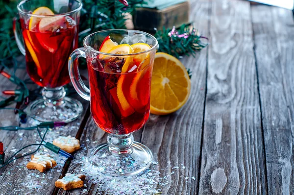 Gewürze und Glühwein — Stockfoto