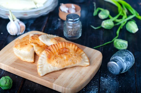 taze pişmiş pasties 