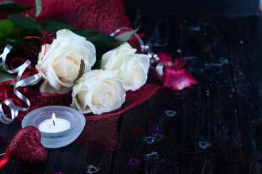 Sevgililer günü gül ve şampanya