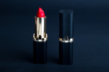 Siyah arkaplanda ruj izleri