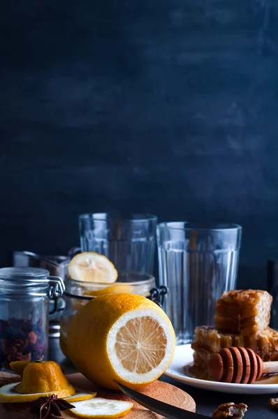Tónico de miel, limón y jengibre — Foto de Stock