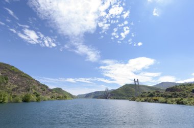 Göle - 3 modern köprüyü geçtikten kamyon