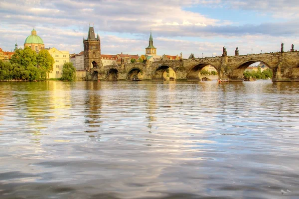 Blick auf die Stadtbrücke — Stockfoto