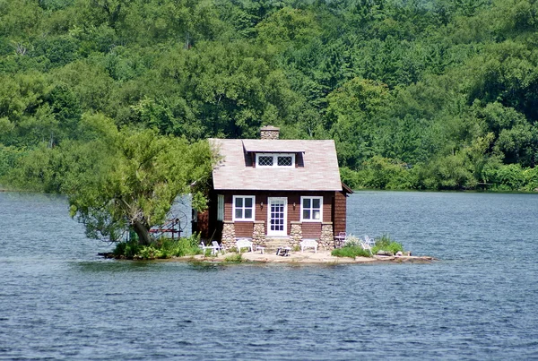 Haus am See — Stockfoto