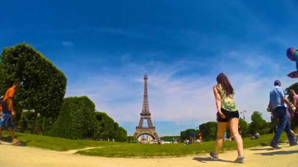 Eiffel-torony, Párizs, Franciaország-Time-lapse videó — Stock videók