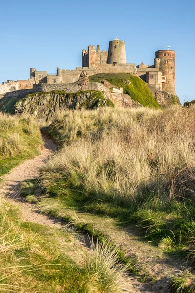 Castillo de Bamburgh en Northumberland — Foto de Stock