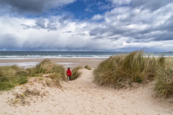 Bamburgh strand in Engeland — Stockfoto