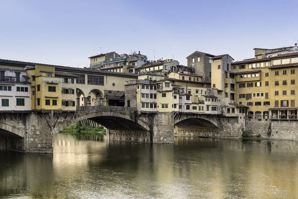 Ponte Vecchio no Rio Arno em Florença — Fotografia de Stock