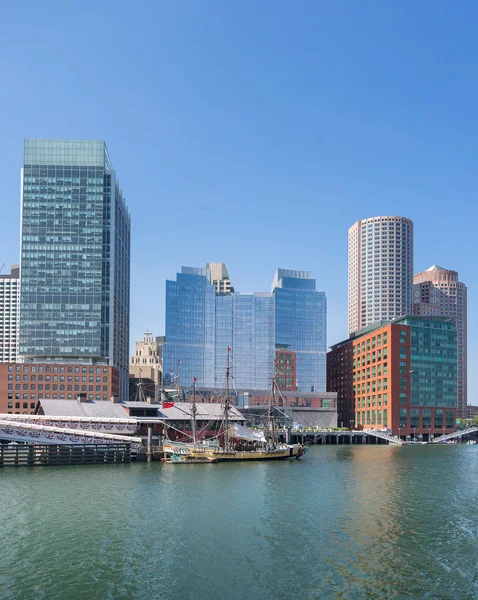 Hafen und Hafenpromenade von Boston — Stockfoto