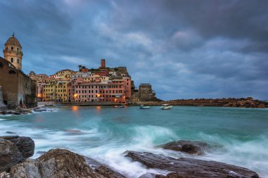 Vernazza Cinque Terre Liguria üzerinde