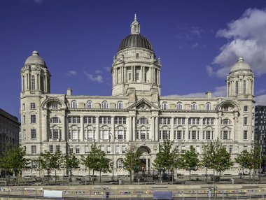 Liverpools sahildeki üç Graces