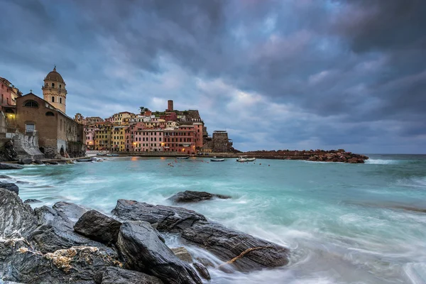 Vernazza Cinque Terre Liguria üzerinde