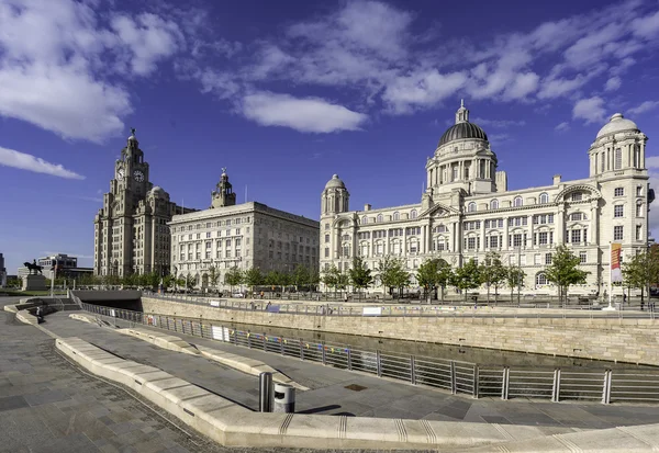 A három grácia, a vízparti Liverpools — Stock Fotó