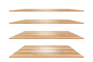 Nesneleri ayıran beyaz bir zemin üzerinde kahverengi ahşap rafların toplanması. Tasarım ve dekorasyon için kırpma yolları var