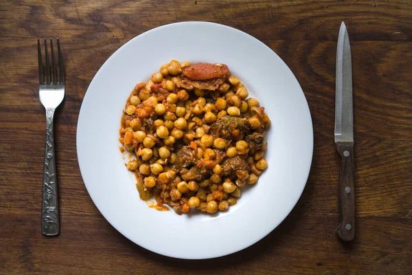 Nohut ve soğanlı Fas bifteği..