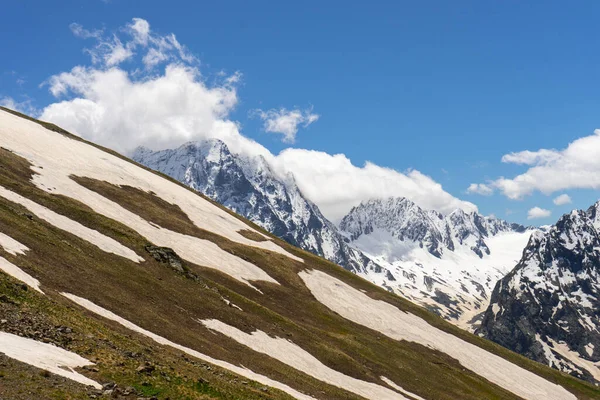 Grande Nature Paysages Montagne Fantastique Perspective Neige Caucasienne Volcan Inactif — Photo