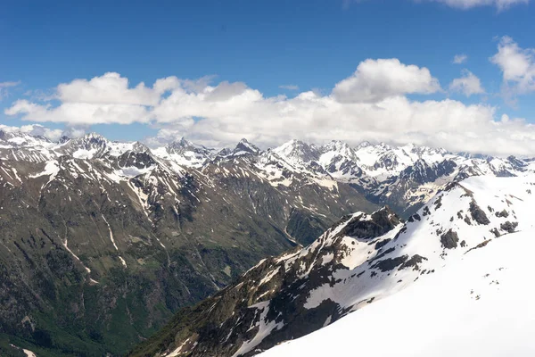Nagy Természet Hegyi Tájak Fantasztikus Perspektívája Kaukázusi Inaktív Vulkán Elbrus — Stock Fotó