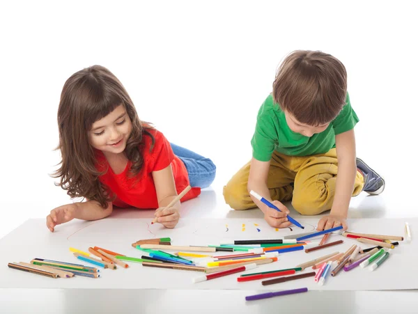 Chłopiec i dziewczynka doodling — Zdjęcie stockowe