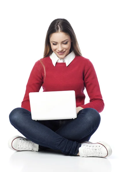 Menina com laptop — Fotografia de Stock