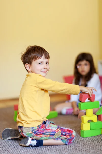 Playing with blocks — Stock Photo, Image