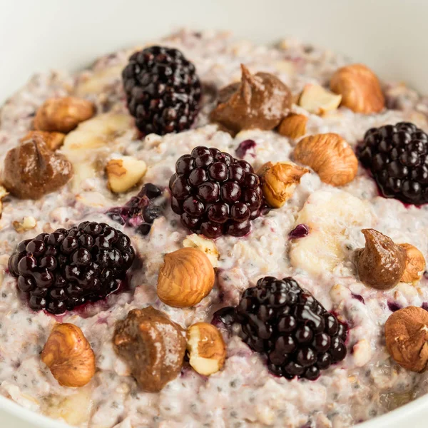 Close Image Healthy Delicious Oatmeal Shallow Depth Field — Stock Photo, Image