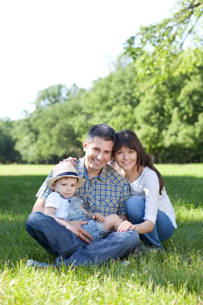 Mutlu aile — Stok fotoğraf