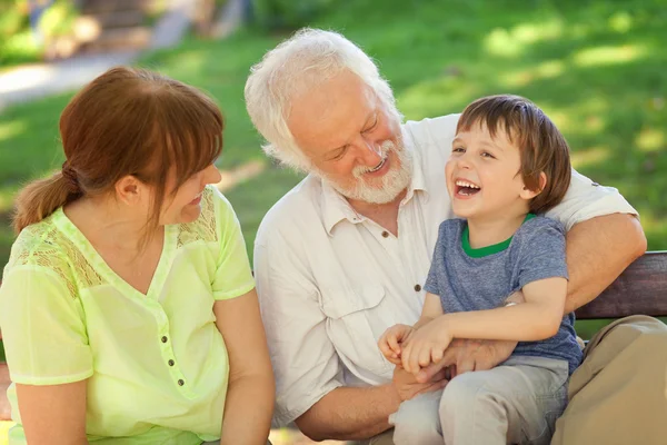 Geweldige tijd met grootouders — Stockfoto