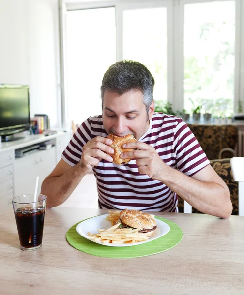 Hungry for junk food — Stock Photo, Image