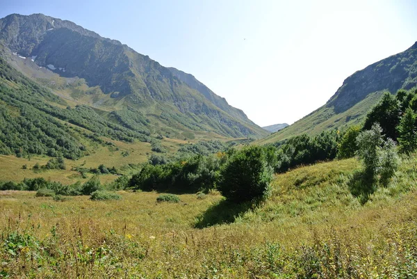 Trekking Las Montañas Del Cáucaso Norte Cordillera Aibga — Foto de Stock