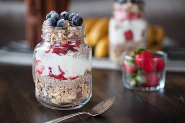 Chia Granola parfe