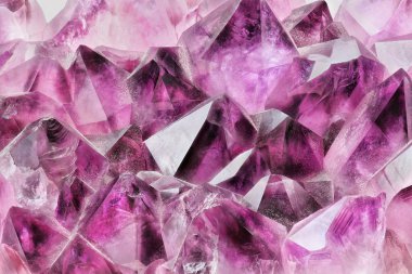 Kristal Taş makro, mor kaba ametist kuvars kristalleri