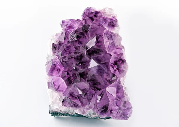 Crystal Stone macro mineral, purple rough amethyst quartz crystals on white background — Stock Photo, Image