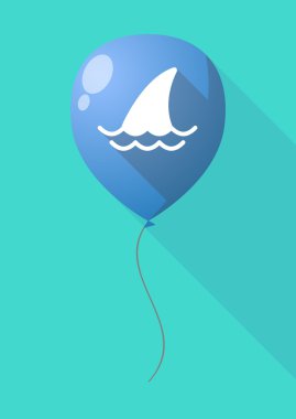 Uzun gölge balon bir Köpekbalığı yüzgeci ile