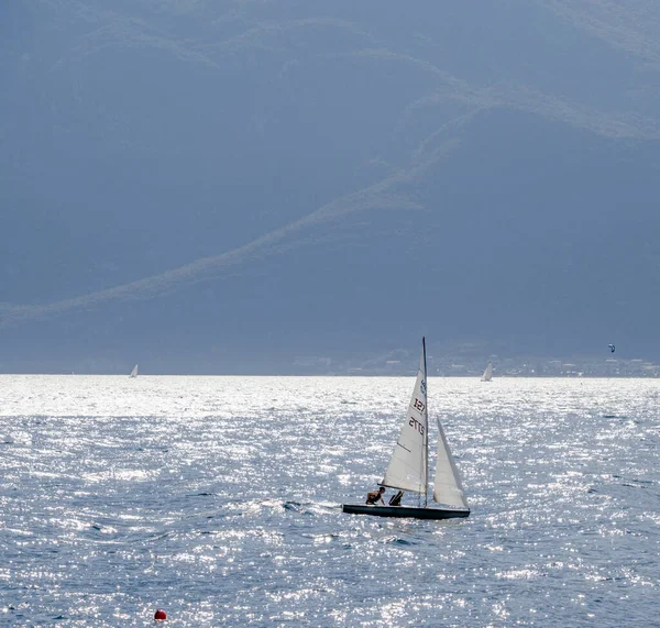 Sailboat Lake Garda Italy Sailing Tourist Entertainment — Stock Photo, Image