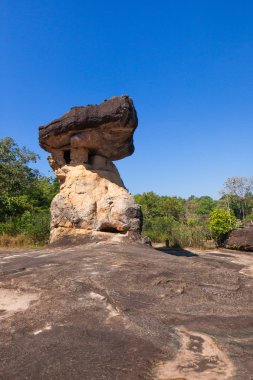 Phu Phra Banyosu, dev garip taş Udonthani, Tayland.