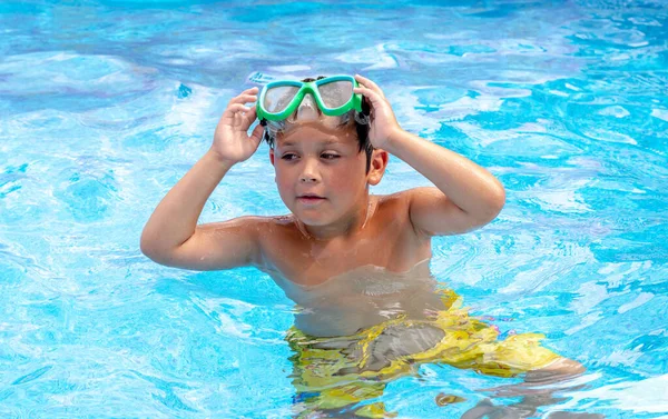 Happy Young Boy Swimming Pool Lifts Swim Goggles See Better — Stock Photo, Image