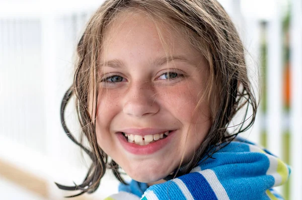 Portrait Happy Young Girl Freckles Wrapped Beach Towel — Stock Photo, Image