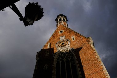 Brüksel 'in merkezindeki Katolik kilisesinin dış görünüşü, Belçika, 26 Ekim 2020.